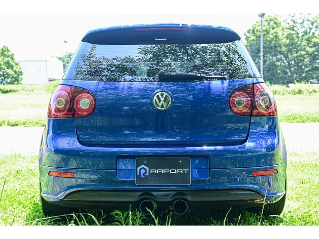 ゴルフ Ｒ３２　３．２Ｌ　Ｖ６　ＮＡ＋４ＷＤ、６速ＤＳＧ　クルーズコントロール、ＫＯＮＩ製車高調、ＢＬＵＥＷＡＶＥマフラー、ゴルフＶＩＩ　Ｒ用純正流用１８インチアルミホイール、ＥＴＣ、カロッツェリア製ナビ、ＴＶ、ＣＤ（22枚目）