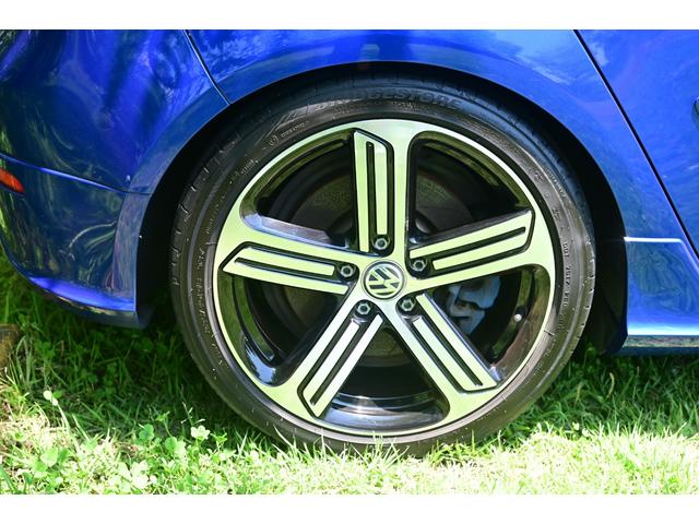 ゴルフ Ｒ３２　３．２Ｌ　Ｖ６　ＮＡ＋４ＷＤ、６速ＤＳＧ　クルーズコントロール、ＫＯＮＩ製車高調、ＢＬＵＥＷＡＶＥマフラー、ゴルフＶＩＩ　Ｒ用純正流用１８インチアルミホイール、ＥＴＣ、カロッツェリア製ナビ、ＴＶ、ＣＤ（30枚目）