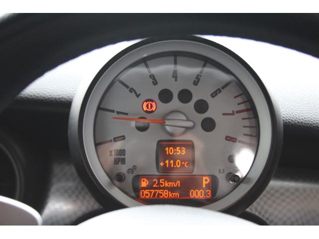 ＭＩＮＩ クーパーＳ　車検整備付　ＥＴＣ　ＣＤ　パドルシフト　ＨＩＤヘッドライト　ヘッドライト磨き＆スチーマー施工済　ＨＹＰＥＲＣＡＳＴ製１６インチアルミホイール　スペアキー付　フロントフォグランプ（29枚目）