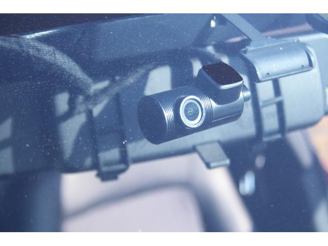 アルファ１５５ ２．０　ツインスパーク　１６Ｖ　５速ＭＴ　パナソニックＧＯＲＩＬＬＡポータブルＳＤナビ　ワンセグＴＶ　ＣＤ　ＥＴＣ　ドライブレコーダー　ハーフレザーシート　シートヒーター　純正スピードライン製アルミホイール（57枚目）