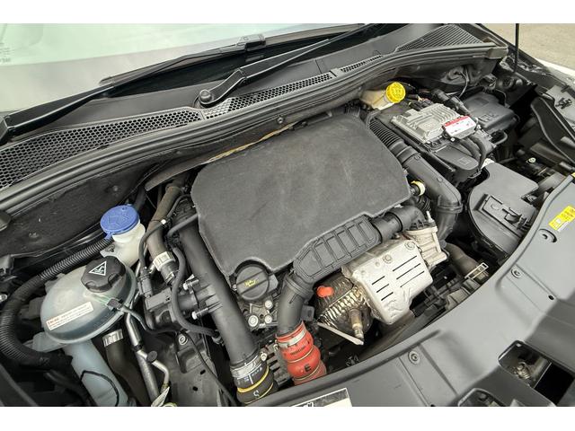 ２００８ ＧＴライン　前後フォグ・エアバック・エアコン・ＡＢＳ・ハーフレザー・ブレーキアシスト・クルーズコントロール・本革巻きステアリング・１７インチ標準ＡＷ（61枚目）