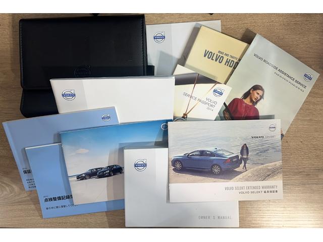 Ｖ４０ クロスカントリー　Ｔ５　ＡＷＤ　四駆・純正ナビ・バックカメラ・シートヒーター・パワーシート・レーダークルーズ・インテリセーフ・レーンキープ・バックソナー・レザーシート・オートライト・ＥＴＣ（61枚目）