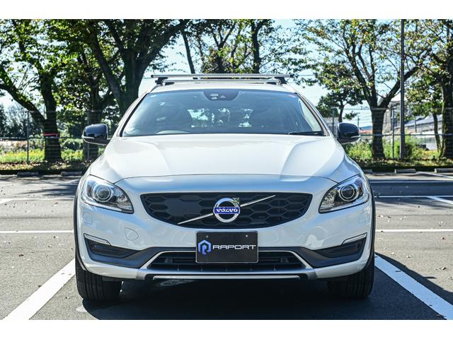 Ｖ６０ クロスカントリー　Ｄ４　ＳＥ　純正ナビ・ＴＶ・フルレザーシート・パワーシート・メモリーシート（6枚目）