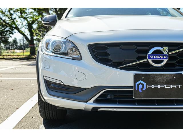 Ｖ６０ クロスカントリー　Ｄ４　ＳＥ　純正ナビ・ＴＶ・フルレザーシート・パワーシート・メモリーシート（10枚目）