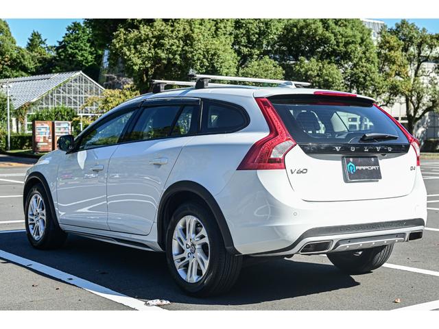 Ｖ６０ クロスカントリー　Ｄ４　ＳＥ　純正ナビ・ＴＶ・フルレザーシート・パワーシート・メモリーシート（19枚目）