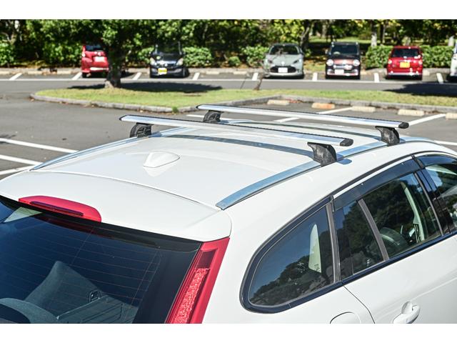 Ｖ６０ クロスカントリー　Ｄ４　ＳＥ　純正ナビ・ＴＶ・フルレザーシート・パワーシート・メモリーシート（33枚目）
