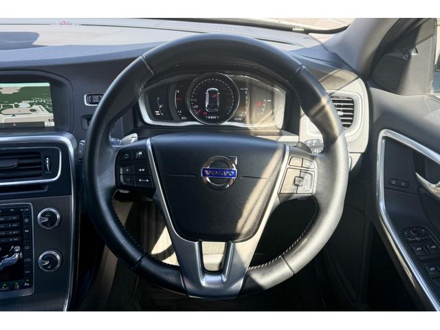 Ｖ６０ クロスカントリー　Ｄ４　ＳＥ　純正ナビ・ＴＶ・フルレザーシート・パワーシート・メモリーシート（56枚目）