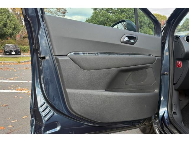 ３００８ プレミアム　ワンオーナー・パワーシート・純正ナビ・純正アルミホイール・エアバック（33枚目）