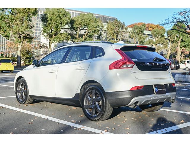 Ｖ４０ クロスカントリー　Ｄ４　ＳＥ　ワンオーナー　車検Ｒ９／０６まで　純正ナビ　ＤＴＶ　バックカメラ　ブラックレザー　シートヒーター　インテリセーフ　ＥＴＣ　ドラレコ　スペアキーあり（28枚目）