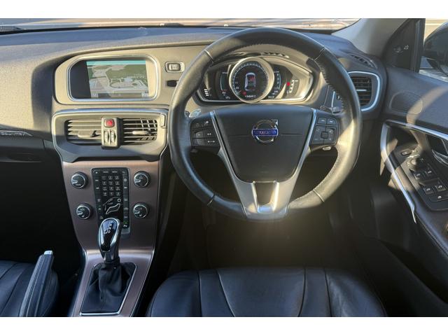 Ｖ４０ クロスカントリー　Ｄ４　ＳＥ　ワンオーナー　車検Ｒ９／０６まで　純正ナビ　ＤＴＶ　バックカメラ　ブラックレザー　シートヒーター　インテリセーフ　ＥＴＣ　ドラレコ　スペアキーあり（49枚目）