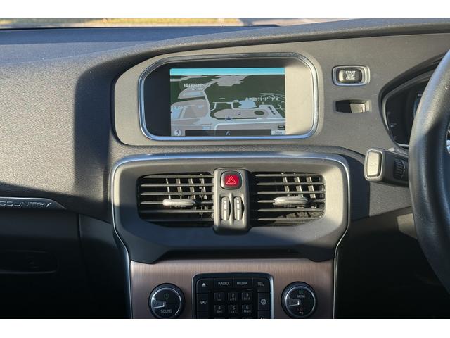 Ｖ４０ クロスカントリー　Ｄ４　ＳＥ　ワンオーナー　車検Ｒ９／０６まで　純正ナビ　ＤＴＶ　バックカメラ　ブラックレザー　シートヒーター　インテリセーフ　ＥＴＣ　ドラレコ　スペアキーあり（50枚目）