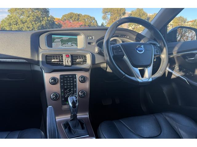 Ｖ４０ クロスカントリー　Ｄ４　ＳＥ　ワンオーナー　車検Ｒ９／０６まで　純正ナビ　ＤＴＶ　バックカメラ　ブラックレザー　シートヒーター　インテリセーフ　ＥＴＣ　ドラレコ　スペアキーあり（52枚目）