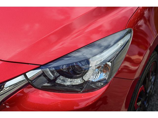 デミオ フロントフォグ ABS トラクションコントロール 盗難防止装置 純正ナビ 純正TV 純正アルミホイール UVカットガラス スマートキー 運転席エアバック 助手席エアバック サイドエアバック(12枚目)