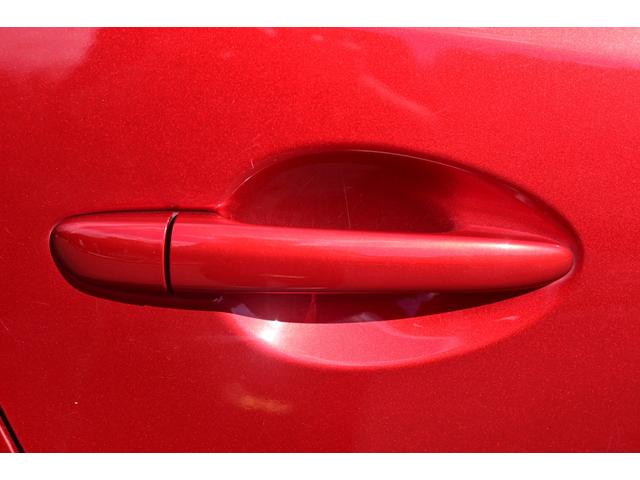 デミオ フロントフォグ ABS トラクションコントロール 盗難防止装置 純正ナビ 純正TV 純正アルミホイール UVカットガラス スマートキー 運転席エアバック 助手席エアバック サイドエアバック(21枚目)