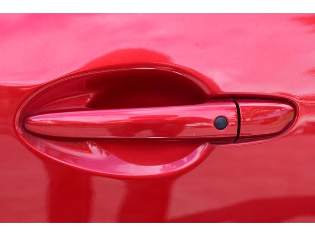 デミオ フロントフォグ ABS トラクションコントロール 盗難防止装置 純正ナビ 純正TV 純正アルミホイール UVカットガラス スマートキー 運転席エアバック 助手席エアバック サイドエアバック(22枚目)