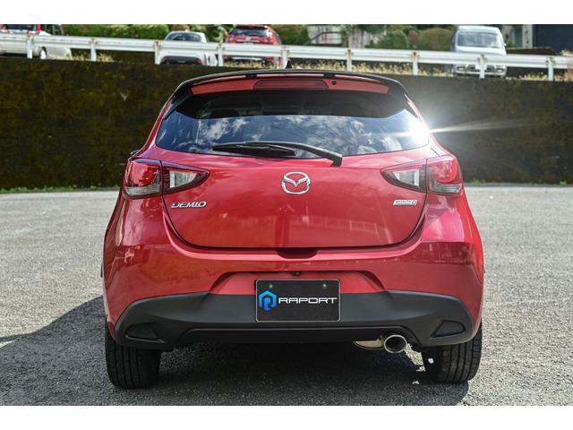 デミオ フロントフォグ ABS トラクションコントロール 盗難防止装置 純正ナビ 純正TV 純正アルミホイール UVカットガラス スマートキー 運転席エアバック 助手席エアバック サイドエアバック(28枚目)