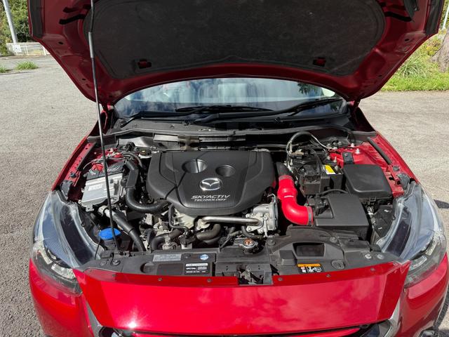 デミオ フロントフォグ ABS トラクションコントロール 盗難防止装置 純正ナビ 純正TV 純正アルミホイール UVカットガラス スマートキー 運転席エアバック 助手席エアバック サイドエアバック(55枚目)