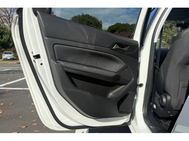 ３０８ ＳＷ　アリュール　ブルーＨＤｉ　車検Ｒ９／０５まで！！スペアキー有　ドラレコ　ＥＴＣ　ＬＥＤヘッドライト　全方位モニター　アクティブセーフティブレーキ　インテリジェントハイビーム（33枚目）