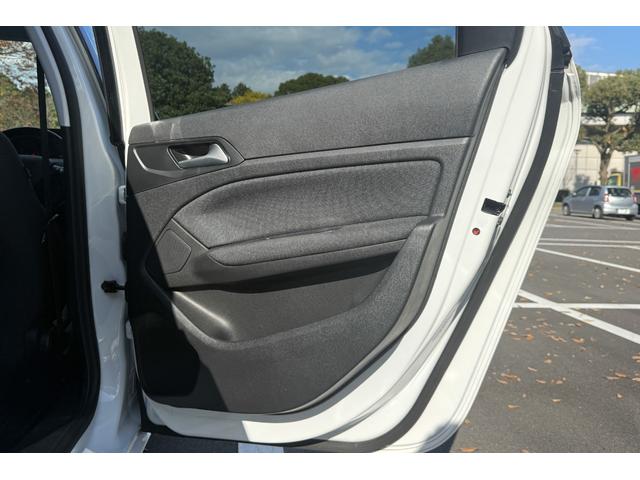 ３０８ ＳＷ　アリュール　ブルーＨＤｉ　車検Ｒ９／０５まで！！スペアキー有　ドラレコ　ＥＴＣ　ＬＥＤヘッドライト　全方位モニター　アクティブセーフティブレーキ　インテリジェントハイビーム（34枚目）