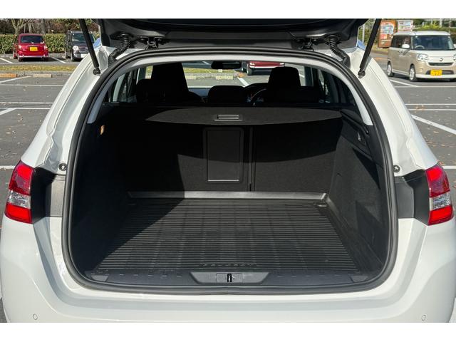 ３０８ ＳＷ　アリュール　ブルーＨＤｉ　車検Ｒ９／０５まで！！スペアキー有　ドラレコ　ＥＴＣ　ＬＥＤヘッドライト　全方位モニター　アクティブセーフティブレーキ　インテリジェントハイビーム（49枚目）