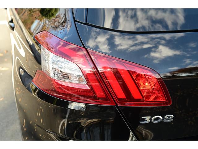 ３０８ アリュール　ブルーＨＤｉ　車検２年付　アリュール　ブルーＨＤｉプッシュスタート　ドラレコ　ＥＴＣ　パドルシフト　純正ＡＷ　ルーフレール　ディーゼル車（29枚目）