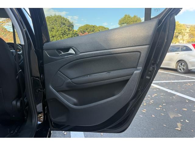 ３０８ アリュール　ブルーＨＤｉ　車検２年付　アリュール　ブルーＨＤｉプッシュスタート　ドラレコ　ＥＴＣ　パドルシフト　純正ＡＷ　ルーフレール　ディーゼル車（37枚目）