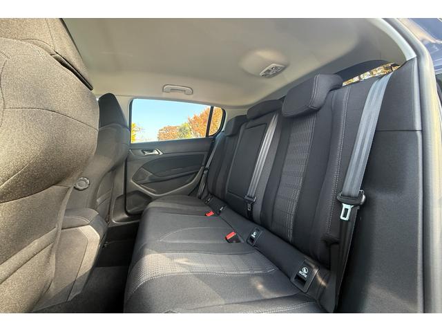 ３０８ アリュール　ブルーＨＤｉ　車検２年付　アリュール　ブルーＨＤｉプッシュスタート　ドラレコ　ＥＴＣ　パドルシフト　純正ＡＷ　ルーフレール　ディーゼル車（47枚目）