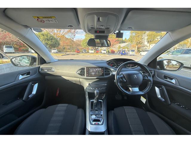 ３０８ アリュール　ブルーＨＤｉ　車検２年付　アリュール　ブルーＨＤｉプッシュスタート　ドラレコ　ＥＴＣ　パドルシフト　純正ＡＷ　ルーフレール　ディーゼル車（53枚目）