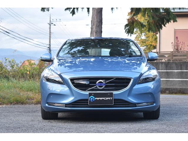 Ｖ４０ Ｔ３　ＳＥ　走行２．８万ｋｍ　運転席助手席エアバック　ＡＢＳ　スポーツモード付きＥＣＳ　トラクションコントロール　盗難防止装置　前席パワーシート　クルーズコントロール　純正ホイール（7枚目）