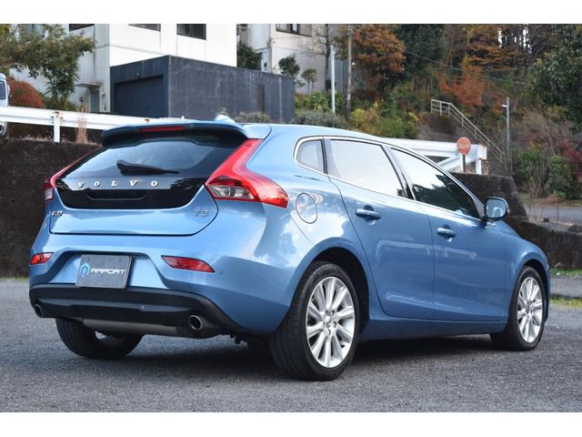 Ｖ４０ Ｔ３　ＳＥ　走行２．８万ｋｍ　運転席助手席エアバック　ＡＢＳ　スポーツモード付きＥＣＳ　トラクションコントロール　盗難防止装置　前席パワーシート　クルーズコントロール　純正ホイール（10枚目）