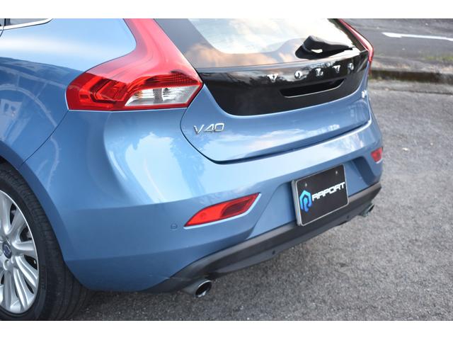 Ｖ４０ Ｔ３　ＳＥ　走行２．８万ｋｍ　運転席助手席エアバック　ＡＢＳ　スポーツモード付きＥＣＳ　トラクションコントロール　盗難防止装置　前席パワーシート　クルーズコントロール　純正ホイール（22枚目）