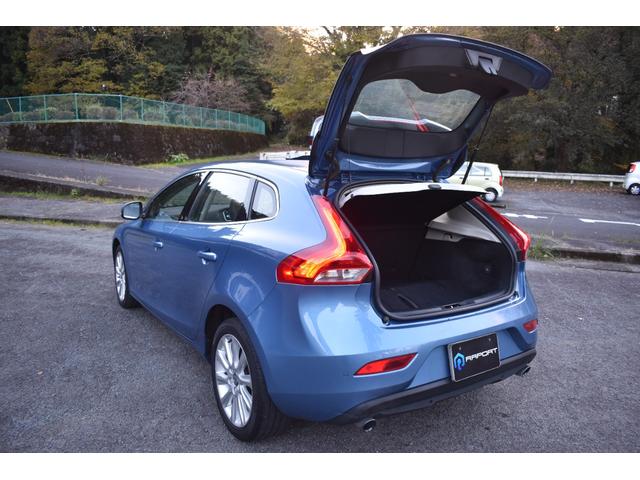 Ｖ４０ Ｔ３　ＳＥ　走行２．８万ｋｍ　運転席助手席エアバック　ＡＢＳ　スポーツモード付きＥＣＳ　トラクションコントロール　盗難防止装置　前席パワーシート　クルーズコントロール　純正ホイール（39枚目）