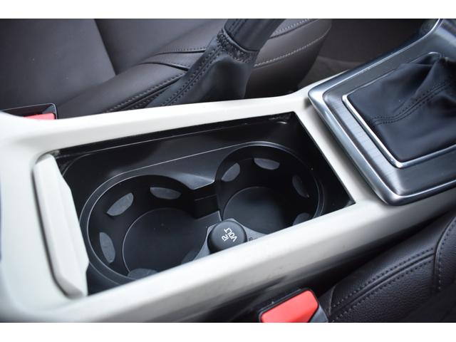 Ｖ４０ Ｔ３　ＳＥ　走行２．８万ｋｍ　運転席助手席エアバック　ＡＢＳ　スポーツモード付きＥＣＳ　トラクションコントロール　盗難防止装置　前席パワーシート　クルーズコントロール　純正ホイール（52枚目）