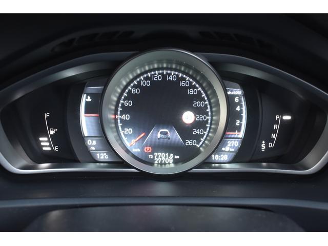 Ｖ４０ Ｔ３　ＳＥ　走行２．８万ｋｍ　運転席助手席エアバック　ＡＢＳ　スポーツモード付きＥＣＳ　トラクションコントロール　盗難防止装置　前席パワーシート　クルーズコントロール　純正ホイール（53枚目）