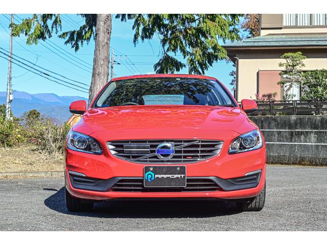 V60 D4 SE 純正ブラックレザーシート 前席パワーシート 前席シートヒーター ACC レーンキープ 衝突警報装置 純正ナビ バックカメラ ETC付き リアエンターテイメント ABS 盗難防止装置 車検R9/5まで(7枚目)