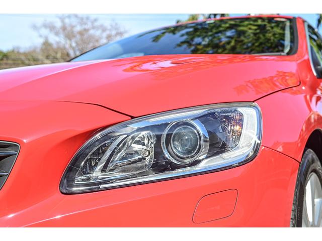 V60 D4 SE 純正ブラックレザーシート 前席パワーシート 前席シートヒーター ACC レーンキープ 衝突警報装置 純正ナビ バックカメラ ETC付き リアエンターテイメント ABS 盗難防止装置 車検R9/5まで(10枚目)
