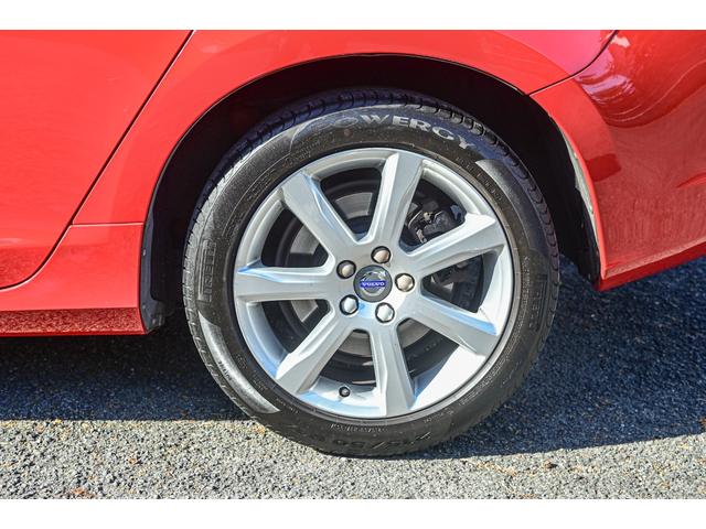 V60 D4 SE 純正ブラックレザーシート 前席パワーシート 前席シートヒーター ACC レーンキープ 衝突警報装置 純正ナビ バックカメラ ETC付き リアエンターテイメント ABS 盗難防止装置 車検R9/5まで(19枚目)