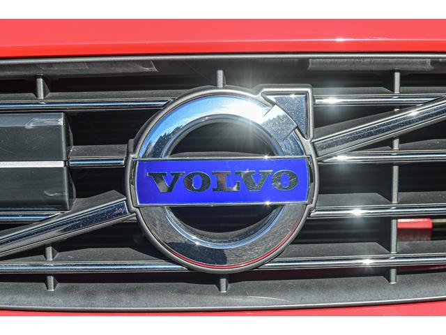 V60 D4 SE 純正ブラックレザーシート 前席パワーシート 前席シートヒーター ACC レーンキープ 衝突警報装置 純正ナビ バックカメラ ETC付き リアエンターテイメント ABS 盗難防止装置 車検R9/5まで(30枚目)