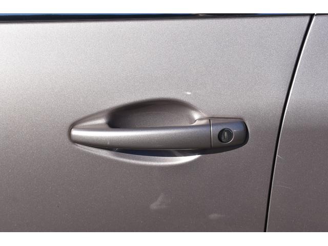 ２０８ シエロ　車検令和９年７月　パノラミックガラスルーフ　純正オプションパナソニックナビ　記録簿付　ディプレイオーディオ　ＥＴＣ　ディーラー車　取扱説明書有　スペアキー有（21枚目）