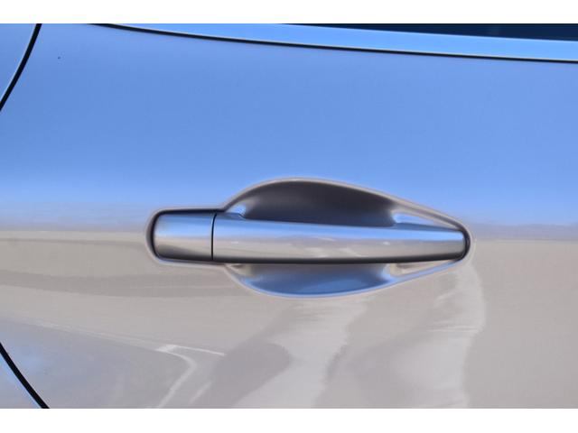 ２０８ シエロ　車検令和９年７月　パノラミックガラスルーフ　純正オプションパナソニックナビ　記録簿付　ディプレイオーディオ　ＥＴＣ　ディーラー車　取扱説明書有　スペアキー有（24枚目）