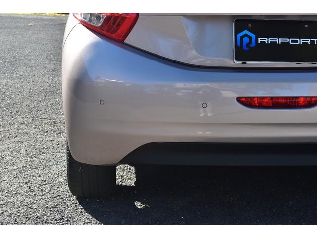 ２０８ シエロ　車検令和９年７月　パノラミックガラスルーフ　純正オプションパナソニックナビ　記録簿付　ディプレイオーディオ　ＥＴＣ　ディーラー車　取扱説明書有　スペアキー有（29枚目）