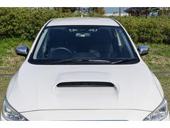 ボンネットの飛び石なども少ないお車です。 5