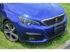 プジョー３０８ＳＷが入庫しました。グレードはＧＴブルーＨＤｉ、２リッターディーゼルターボを搭載したスポーツグレードです。燃油代が安く低燃費、力強い走りが特徴的です。ご来店予約お待ちしております 2