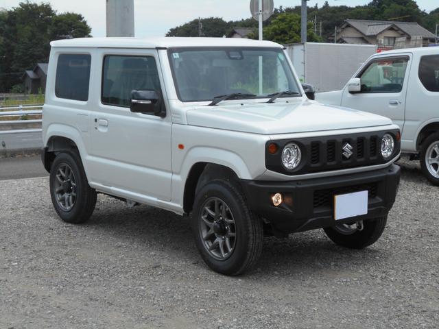ジムニー ＸＣ　ＡＴ　４型　届出済未使用車　セーフティサポート　ＬＥＤヘットライト　フォグランプ　キーレスプッシュスタート（3枚目）