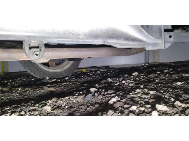 アルトラパン ＳＳ　新品強化クラッチ！　新品ブレーキパッド！　社外マフラー　社外足回り（車高調）　社外エアクリーナー　追加メーター（ブースト計）　スポーツモデルのＳＳグレード（ツインカムターボエンジン）＋５速マニュアル♪（36枚目）