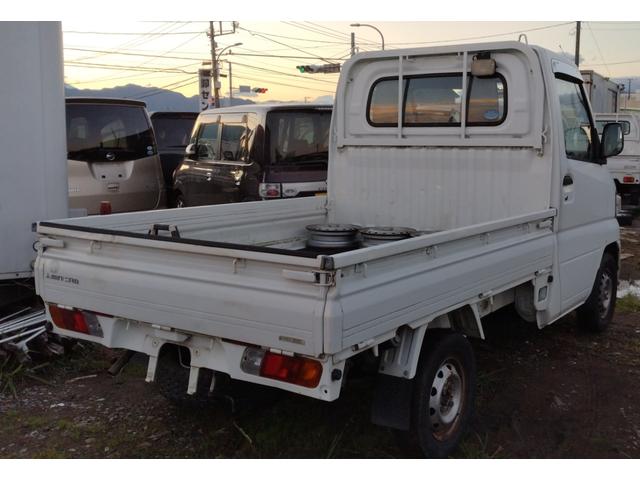 ミニキャブトラック 　クラッチ新品！　タイヤ新品！　切り替え４ＷＤ　エアコン　５速マニュアル（8枚目）