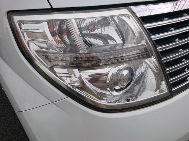 エルグランド Ｘ　３．５Ｌ　両側オートスライドドア　リヤエンターテイメント　地デジ　純正アルミ　レグノタイヤ　８人乗り　バック・サイドカメラ（35枚目）