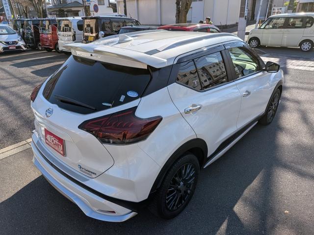 キックス オーテック　ＡＵＴＥＣＨ　ｅ－ＰＯＷＥＲ　ワンオーナー　禁煙　アラウンドビュー　レーダークルーズ　誤発進抑制　ＬＥＤヘッドライト　ＥＴＣ２．０　車線逸脱警報　スマートキー　　ドラレコ　１７アルミ　車検２年付（17枚目）