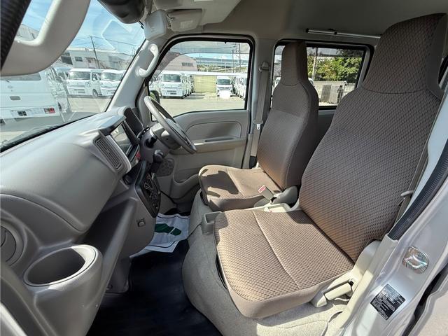 スクラム ＰＣスペシャル　４ＷＤ　ハイルーフ　キーレス　前パワーウィンドウ　電格ミラー　衝突被害軽減ブレーキ　社外ナビ　ｂｌｕｅｔｏｏｔｈ　フルセグ　ＥＴＣ　プライバシーガラス　クリアランスソナー　両側スライドドア（38枚目）