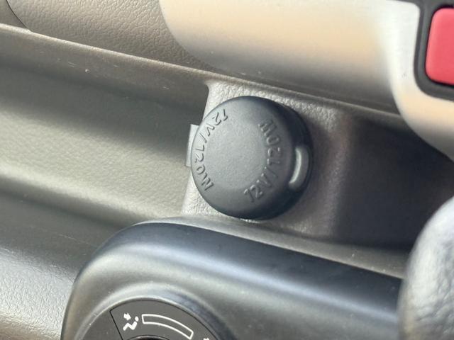スクラム ＰＣスペシャル　４ＷＤ　ハイルーフ　キーレス　前パワーウィンドウ　電格ミラー　衝突被害軽減ブレーキ　社外ナビ　ｂｌｕｅｔｏｏｔｈ　フルセグ　ＥＴＣ　プライバシーガラス　クリアランスソナー　両側スライドドア（53枚目）